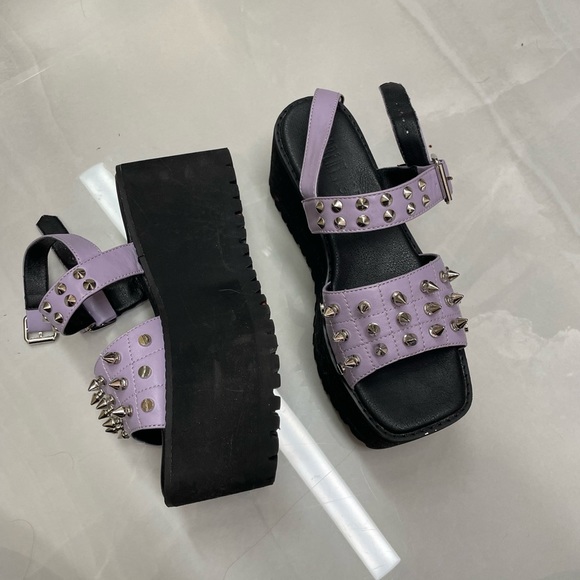 🤍REPOSH- PURPLE STUDDED PLATFORM SANDALS🤍 - Picture 2 of 2